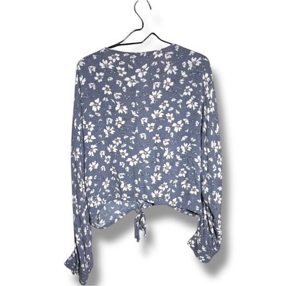 Dress Forum Free People Gray/Purple Blouse with Bishop Sleeves and Relaxed Fit - Picture 15 of 16